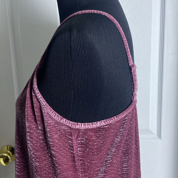 Maurices Women’s Velvet Tank Top Adjustable Straps sz L NWT - Picture 3 of 7